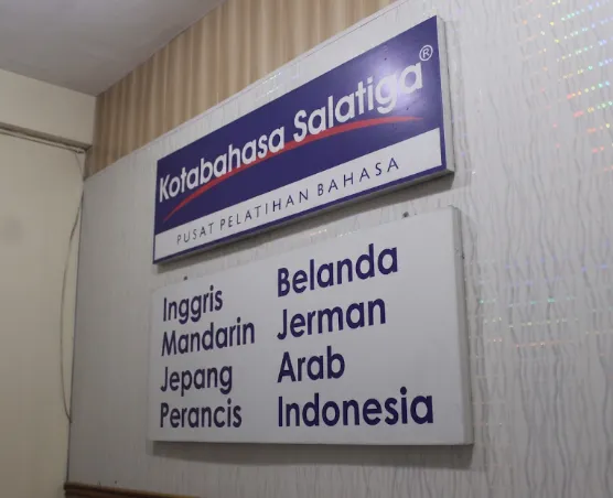 Plang Papan Nama Kotabahasa Salatiga